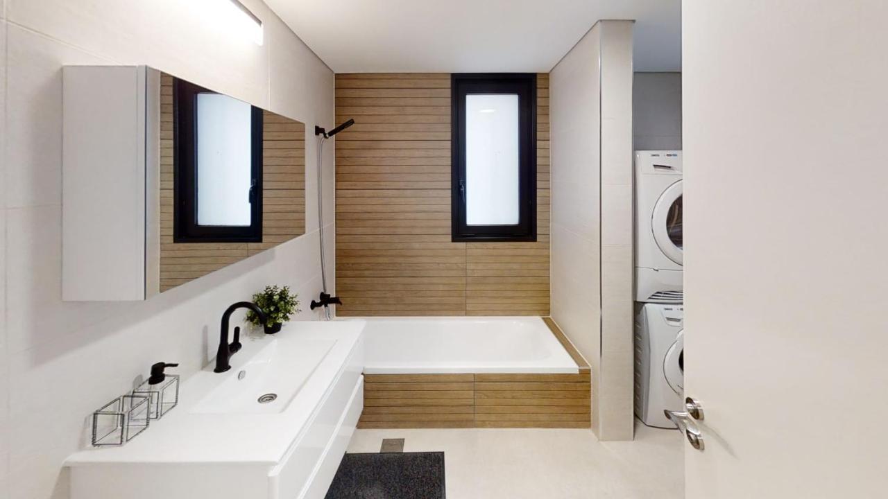 Luxury 3&4 Bedroom New Apartments - Close To The Beach & Bahai Gardens Haifa Exterior foto